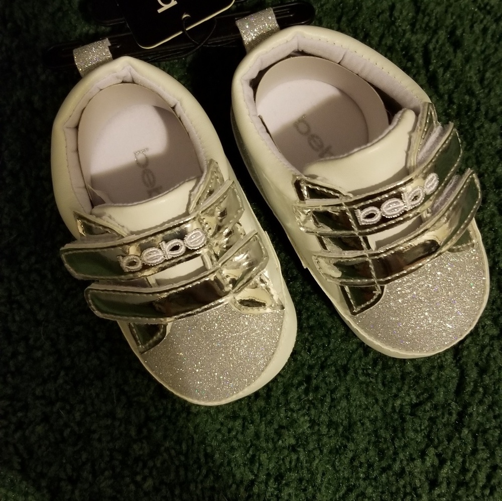SOLD 💞 SOLD BEBESilver sparkle baby Shoes - Picture 6 of 6